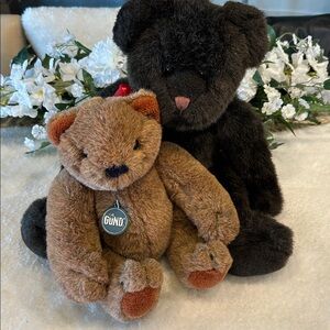 Collector Gund bears.